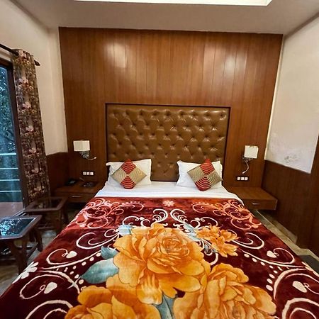 Aura Stays By Mm Hotel Mussoorie Buitenkant foto